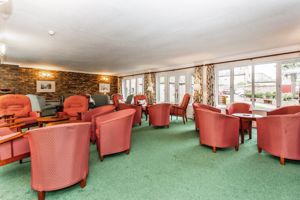 COMMUNAL LOUNGE- click for photo gallery